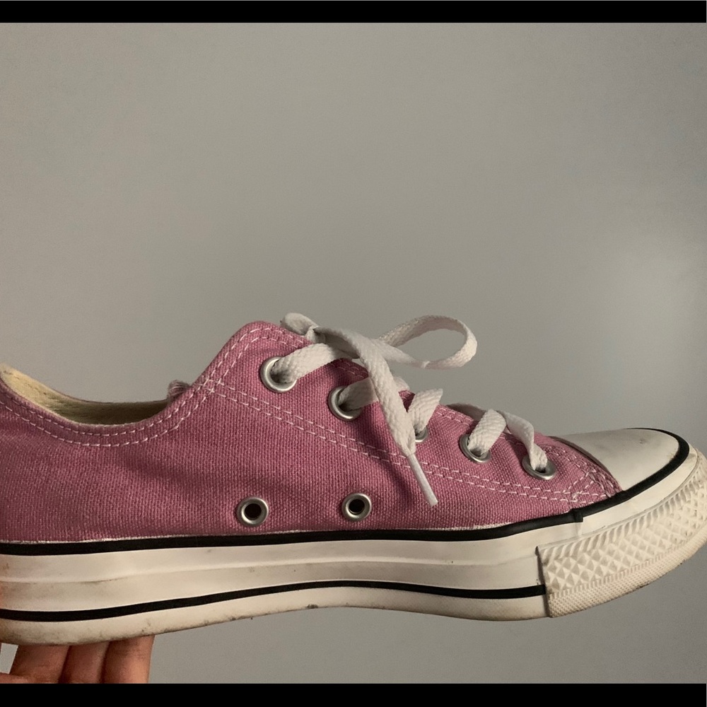 Converse - Picture 2 of 4